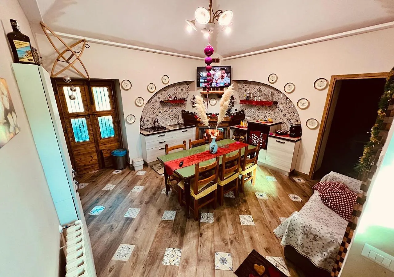 Chalet Grotta Monte Etna Maletto Italy
