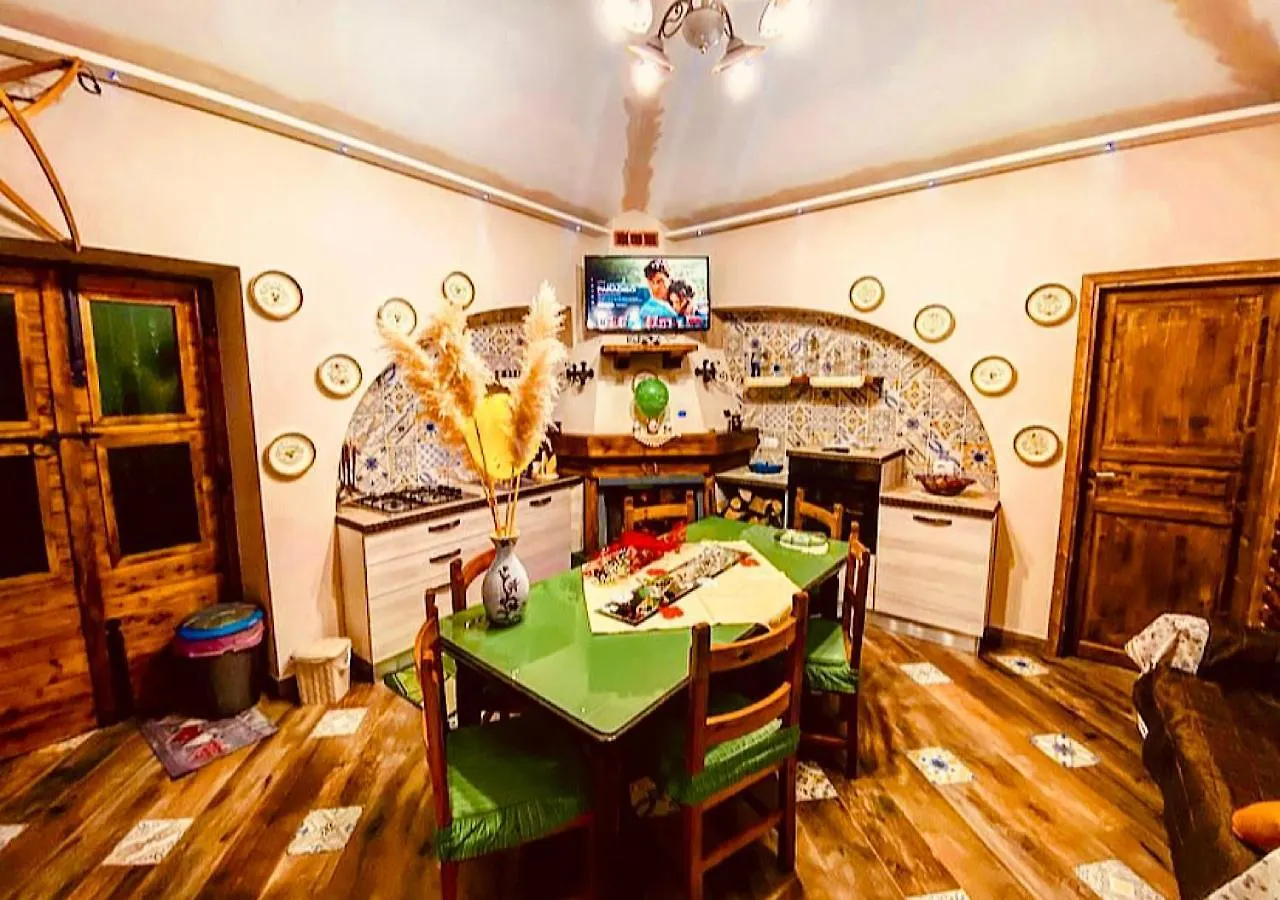 Chalet Grotta Monte Etna Maletto Italy