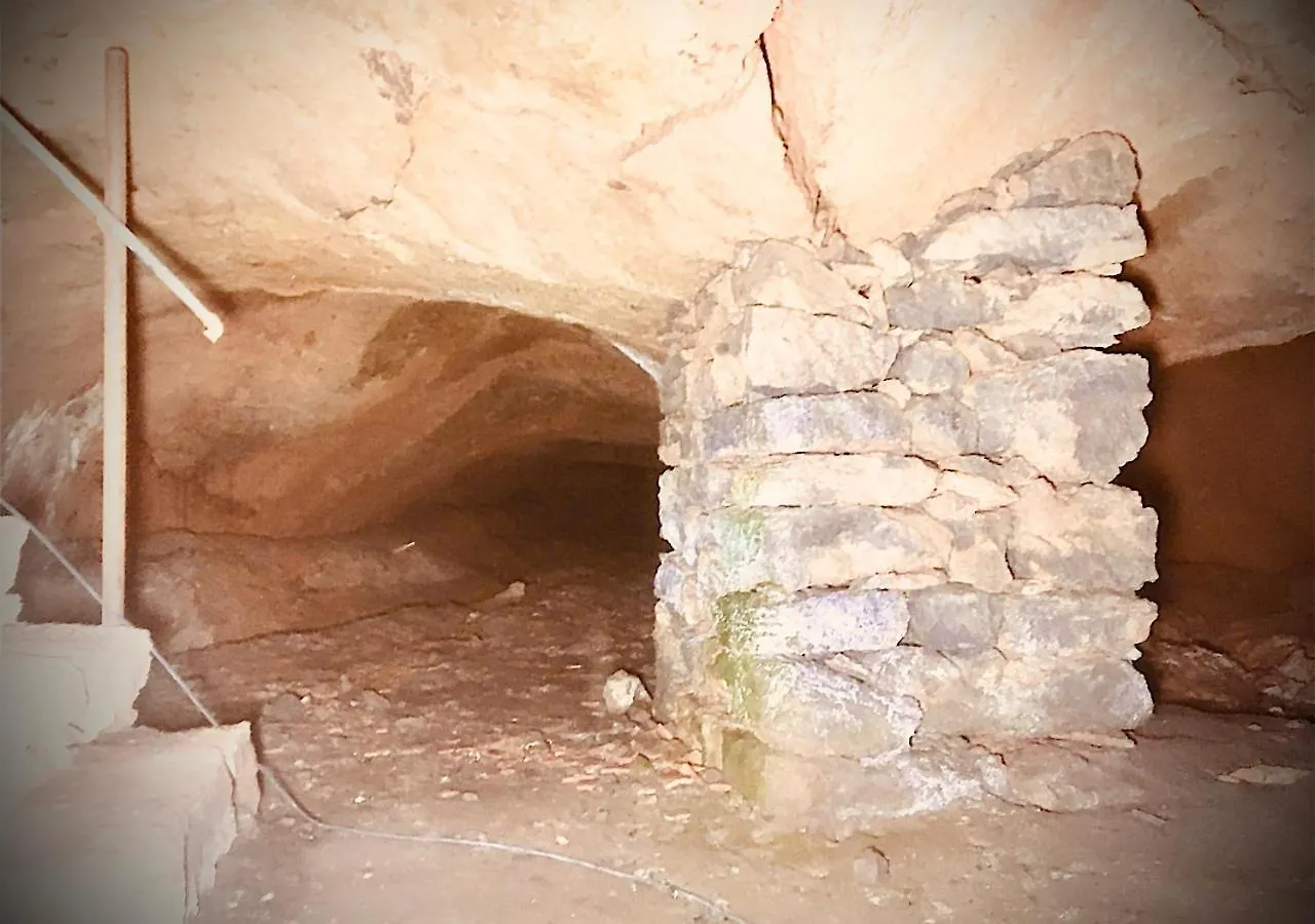 Chalet Grotta Monte Etna Maletto 0*,