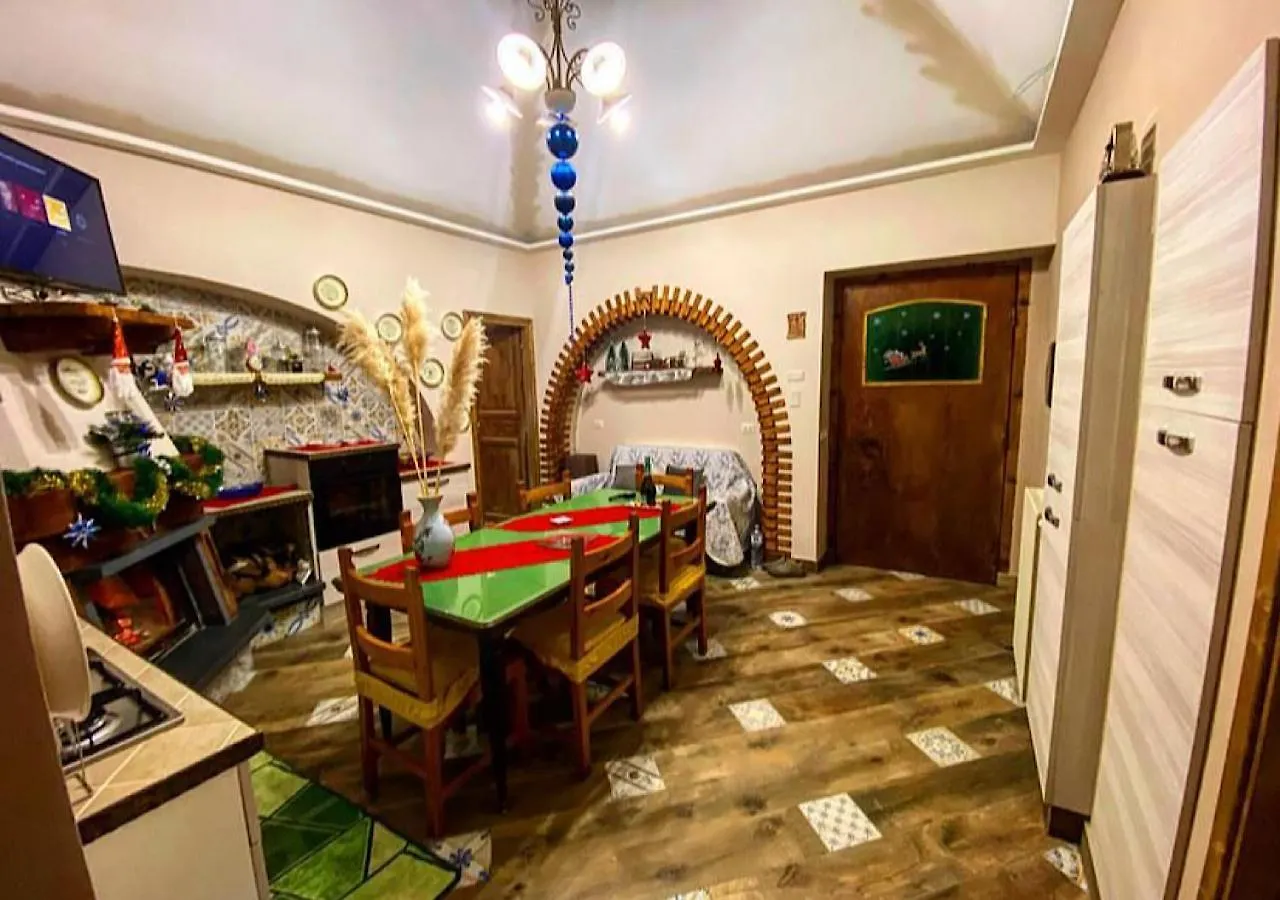 Chalet Grotta Monte Etna Maletto Italy